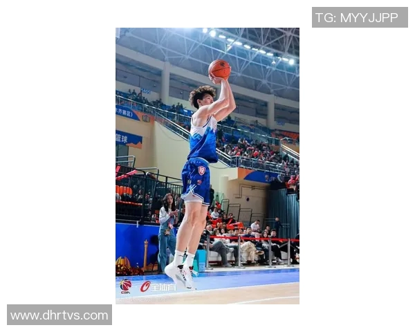 吴冠希:从青年才俊到篮球赛场的领军人物的成长之路