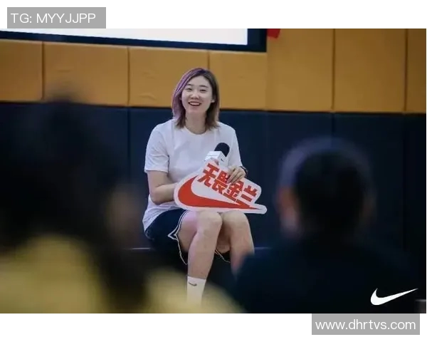 黄娜专访：从青涩少女到网球明星的奋斗与成长之路